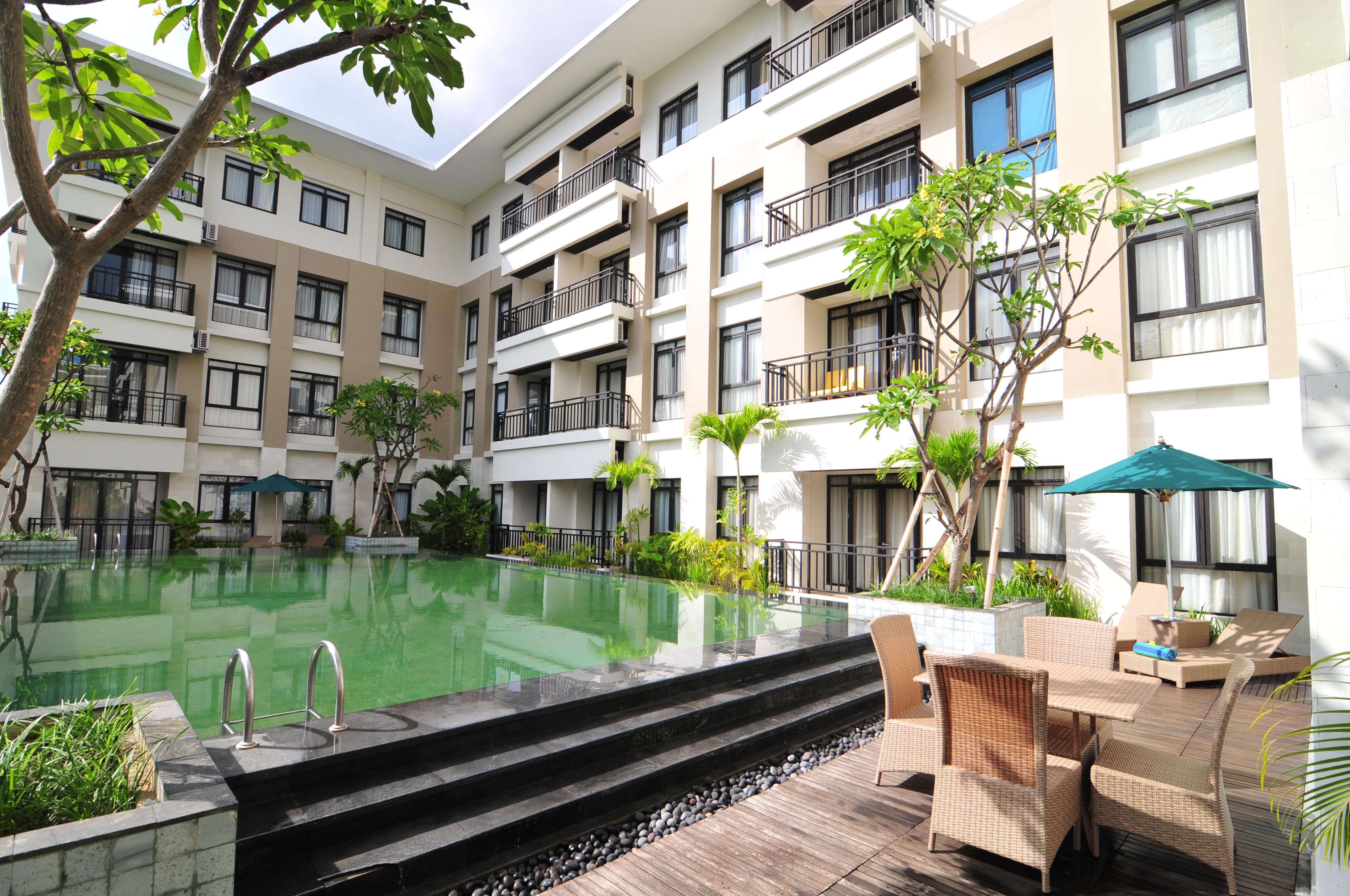 Grand Kuta Hotel And Residence Legian  Exterior photo