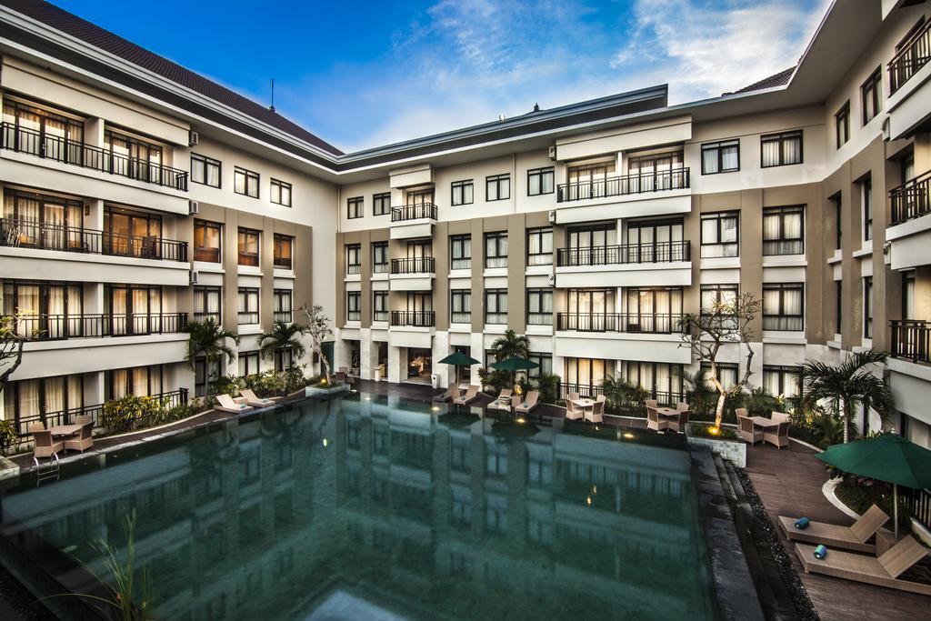 Grand Kuta Hotel And Residence Legian  Exterior photo